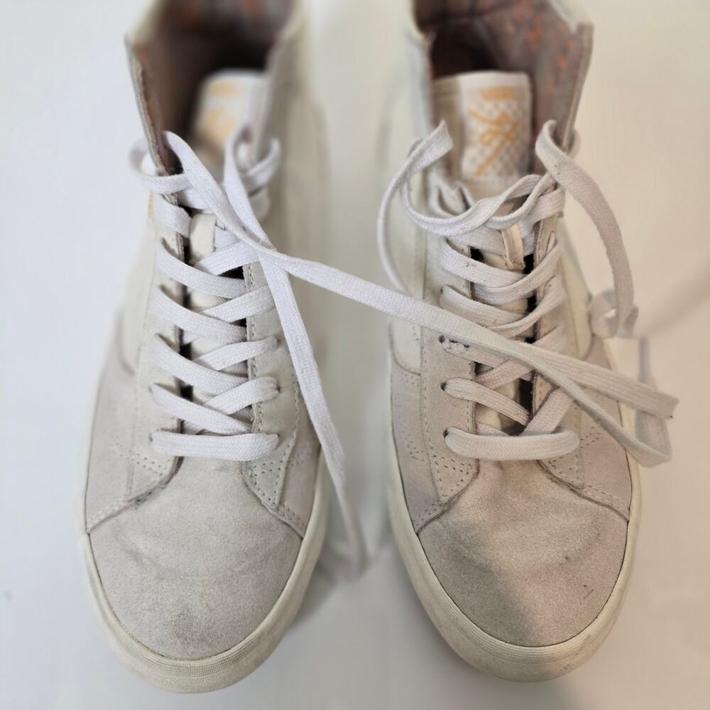 Vans The Lizzie Shoes Women’s Skate Sneakers – Size 9  Nice Condition